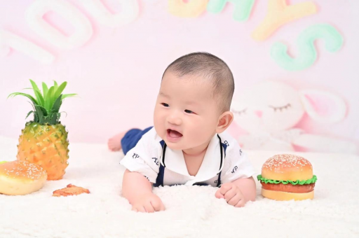 铁岭宝宝在妈妈肚子里